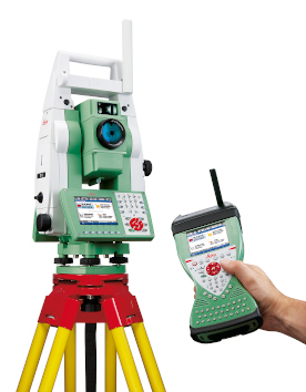 Leica TS15 Total Station with CS15